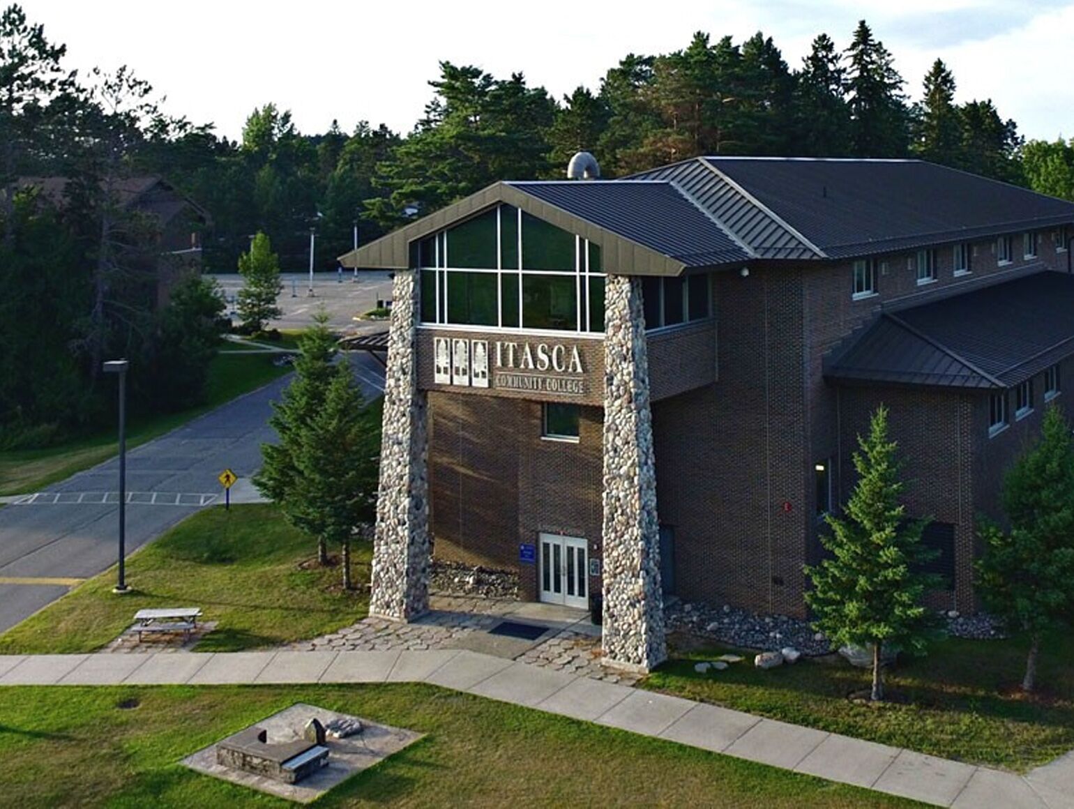 Building at the Itasca campus.